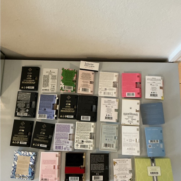 28 new fragrance sample - Picture 2 of 2